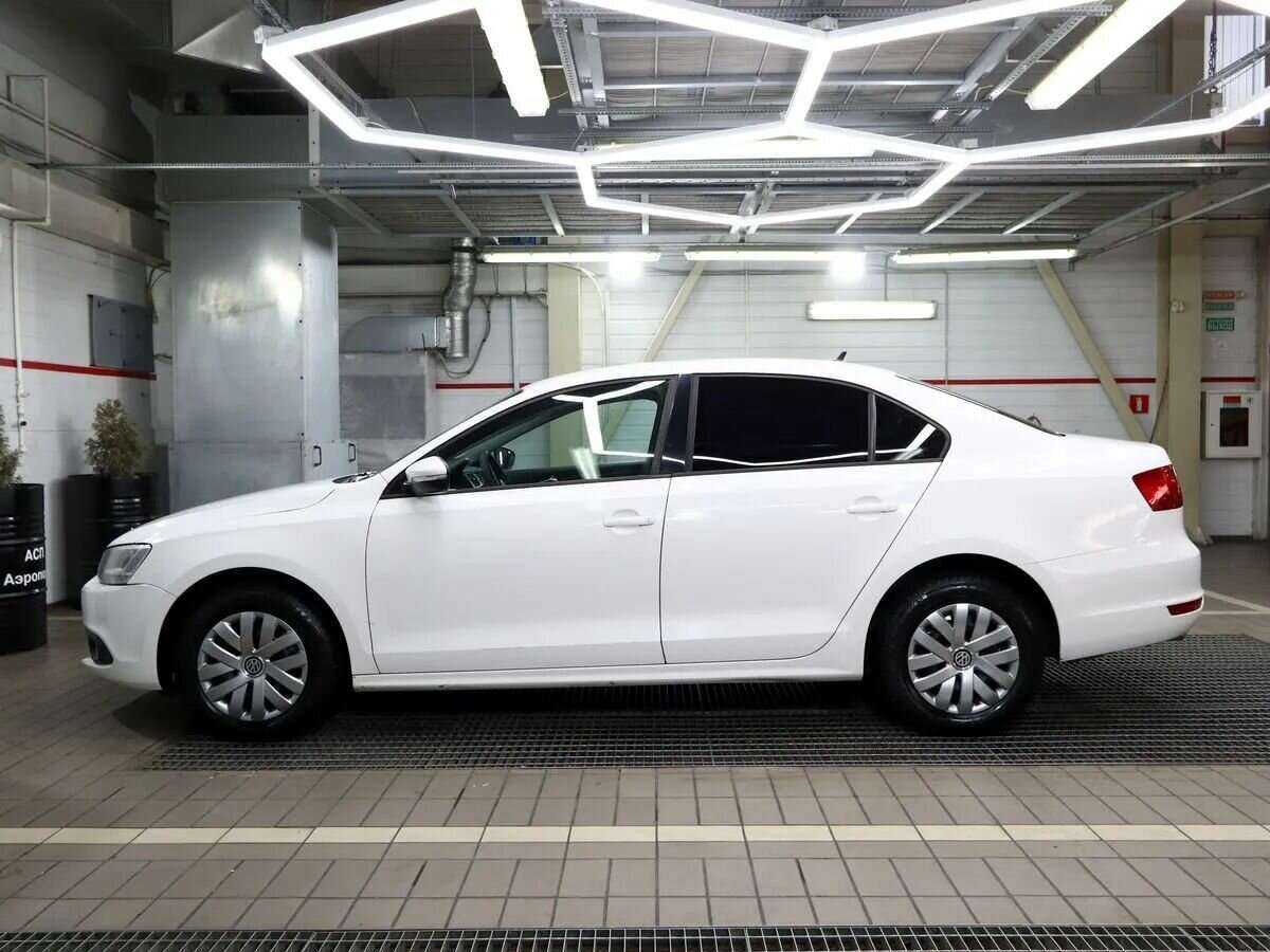 Volkswagen Jetta, 2013 - фото №3