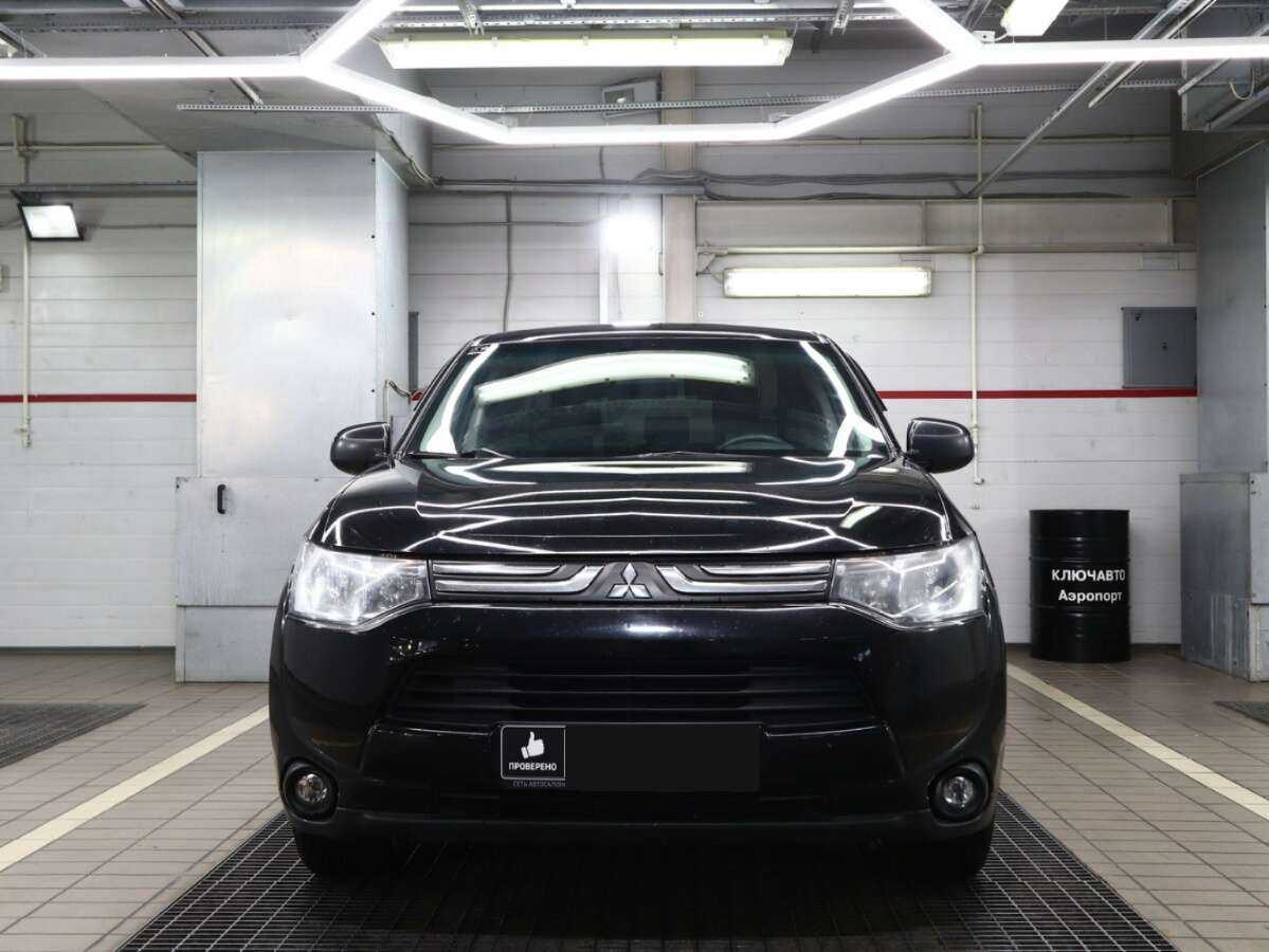 Mitsubishi Outlander, 2013 - фото №3