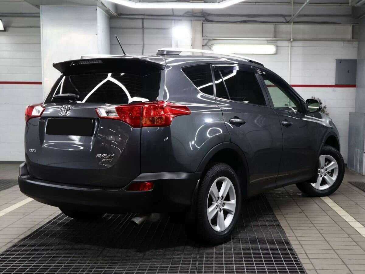 Toyota RAV4, 2013 - фото №2