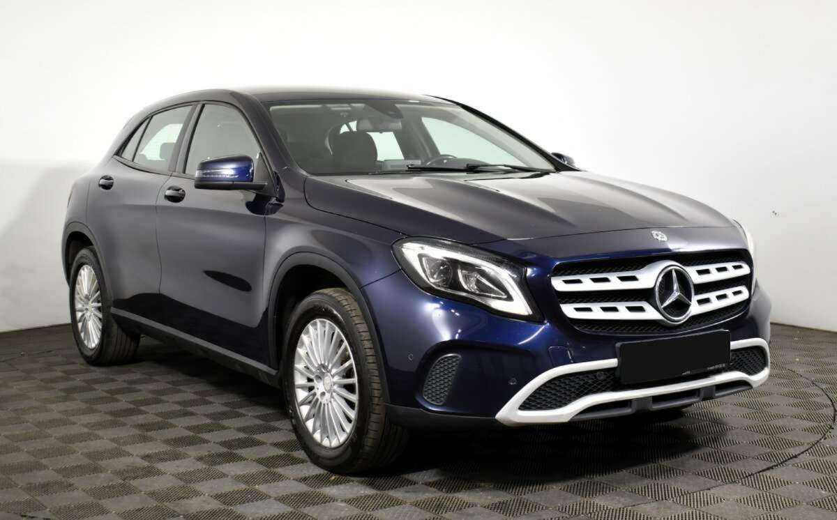 Mercedes-Benz GLA 200, 2018 - фото №2