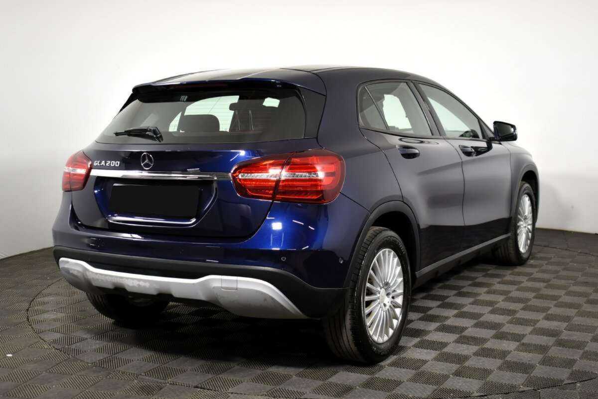 Mercedes-Benz GLA 200, 2018 - фото №3