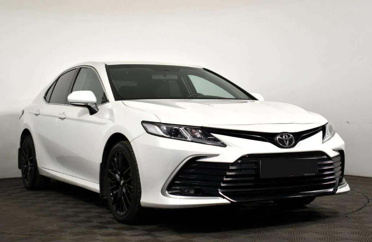 Toyota Camry, 2021 - фото №3