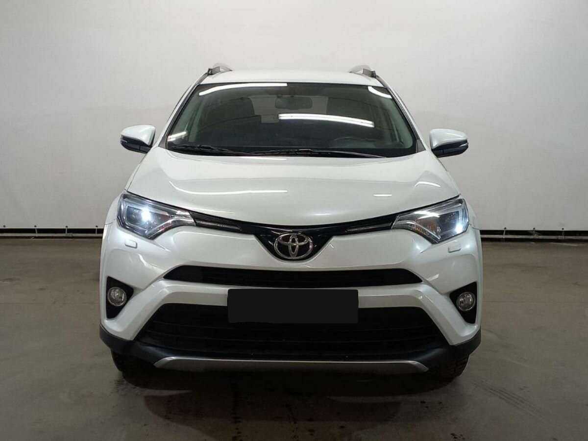 Toyota RAV4, 2018 - фото №2