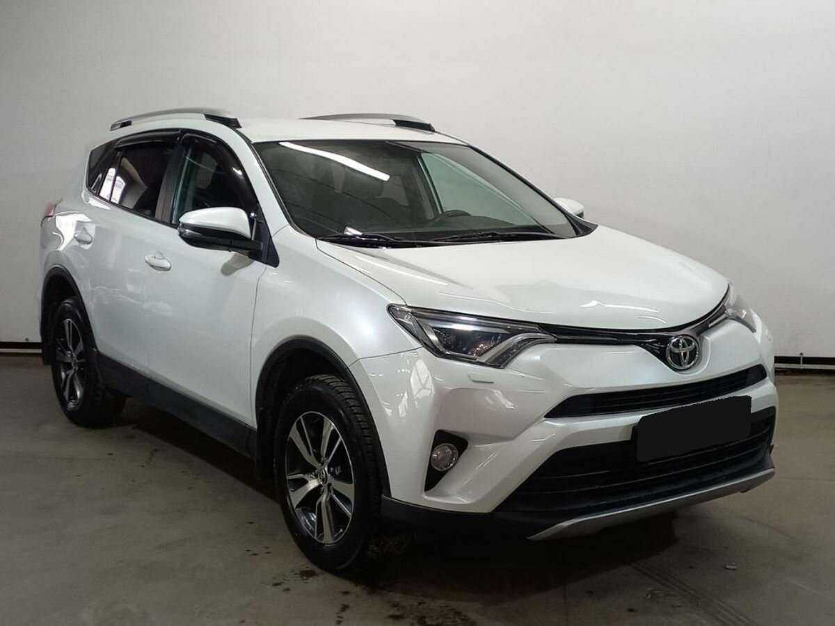 Toyota RAV4, 2018 - фото №3