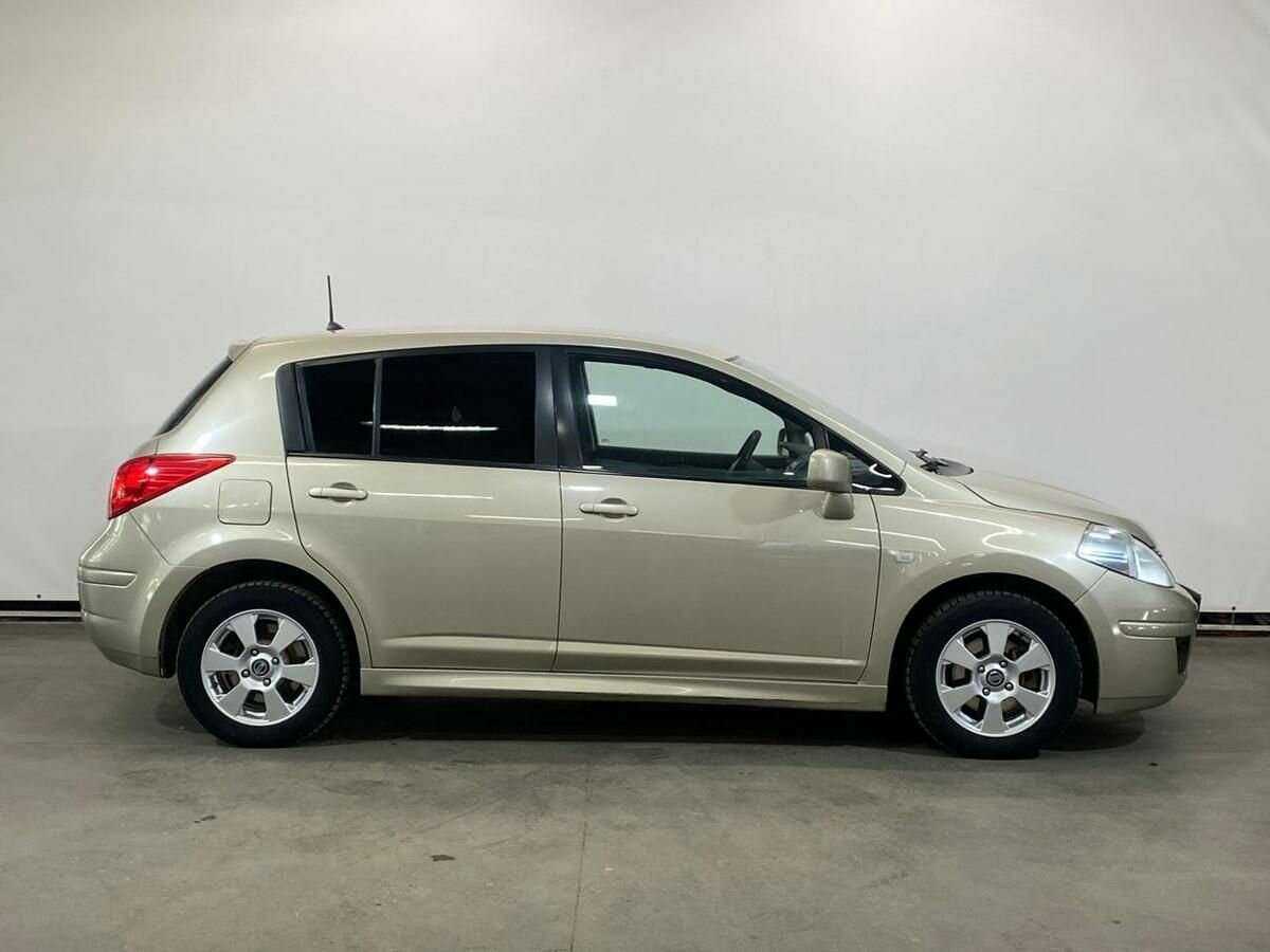 Nissan Tiida, 2013 - фото №4