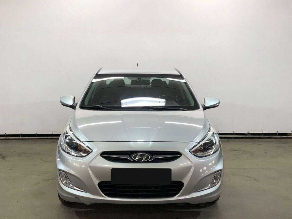 Hyundai Solaris, 2014 - фото №2