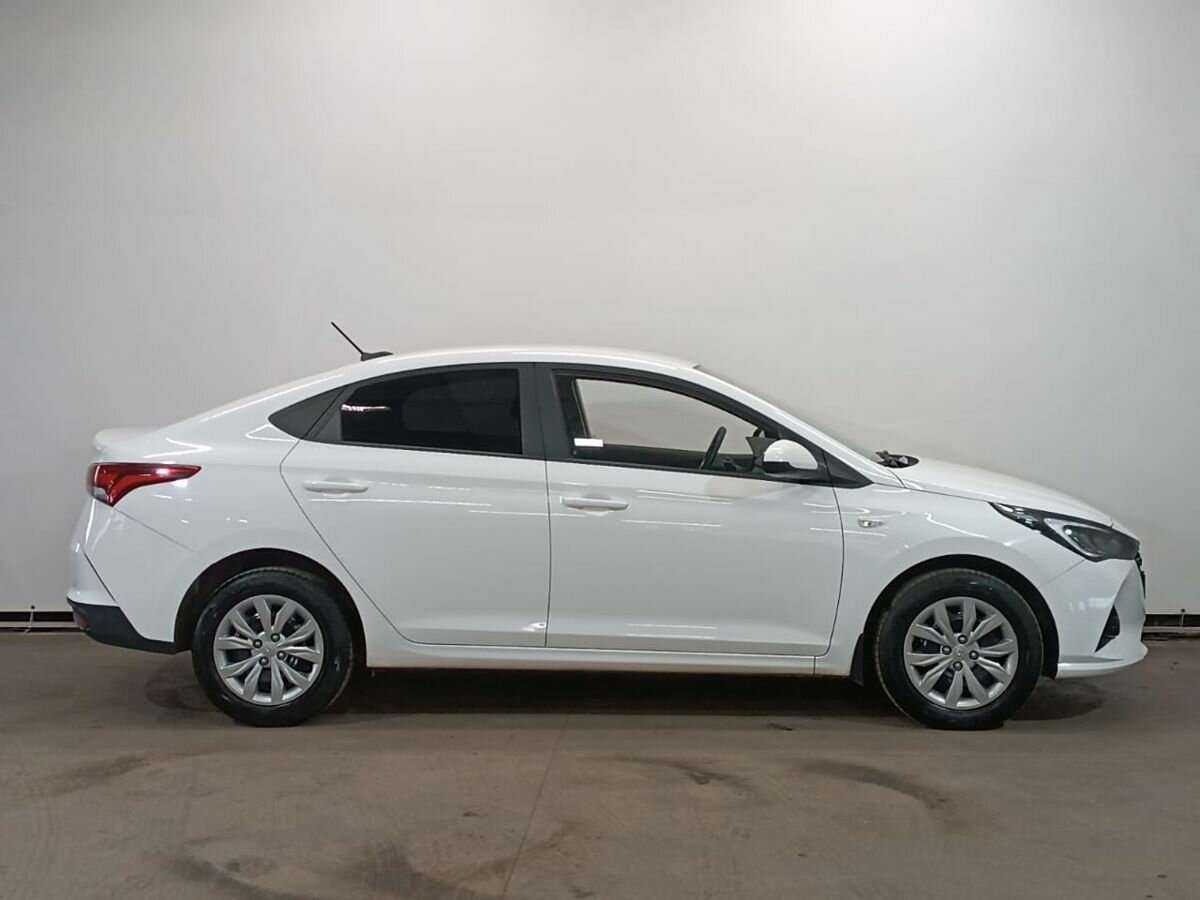 Hyundai Solaris, 2022 - фото №4