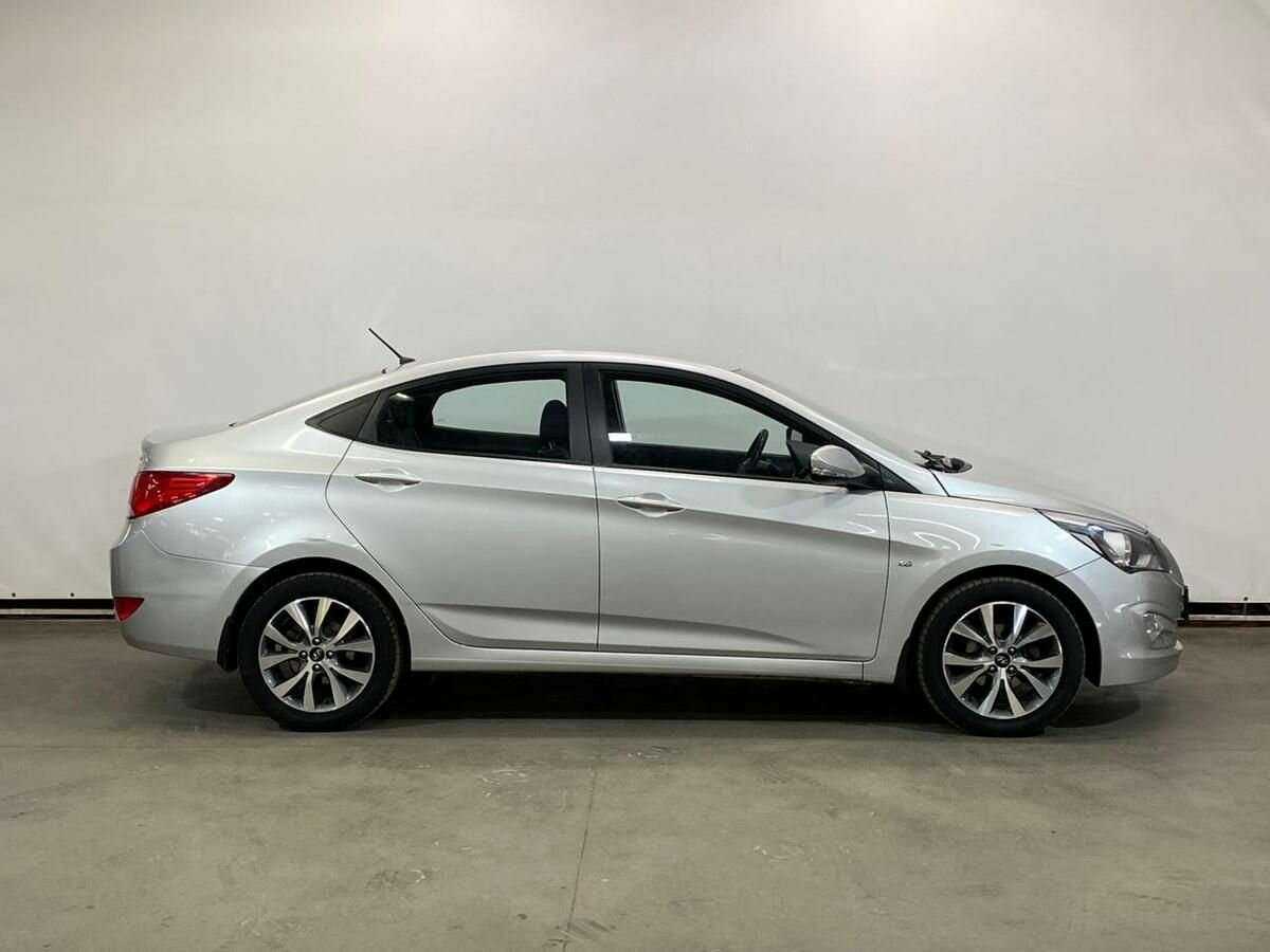 Hyundai Solaris, 2015 - фото №4