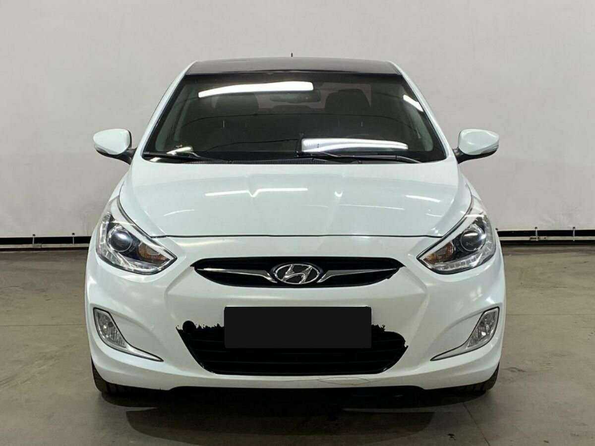 Hyundai Solaris, 2013 - фото №2