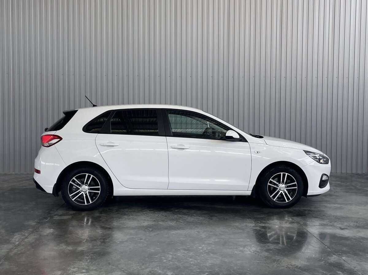 Hyundai i30, 2022 - фото №4