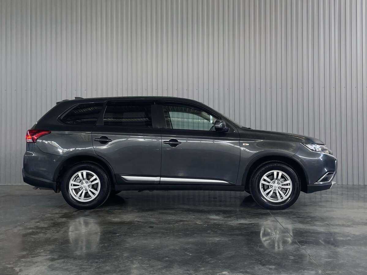 Mitsubishi Outlander, 2018 - фото №4