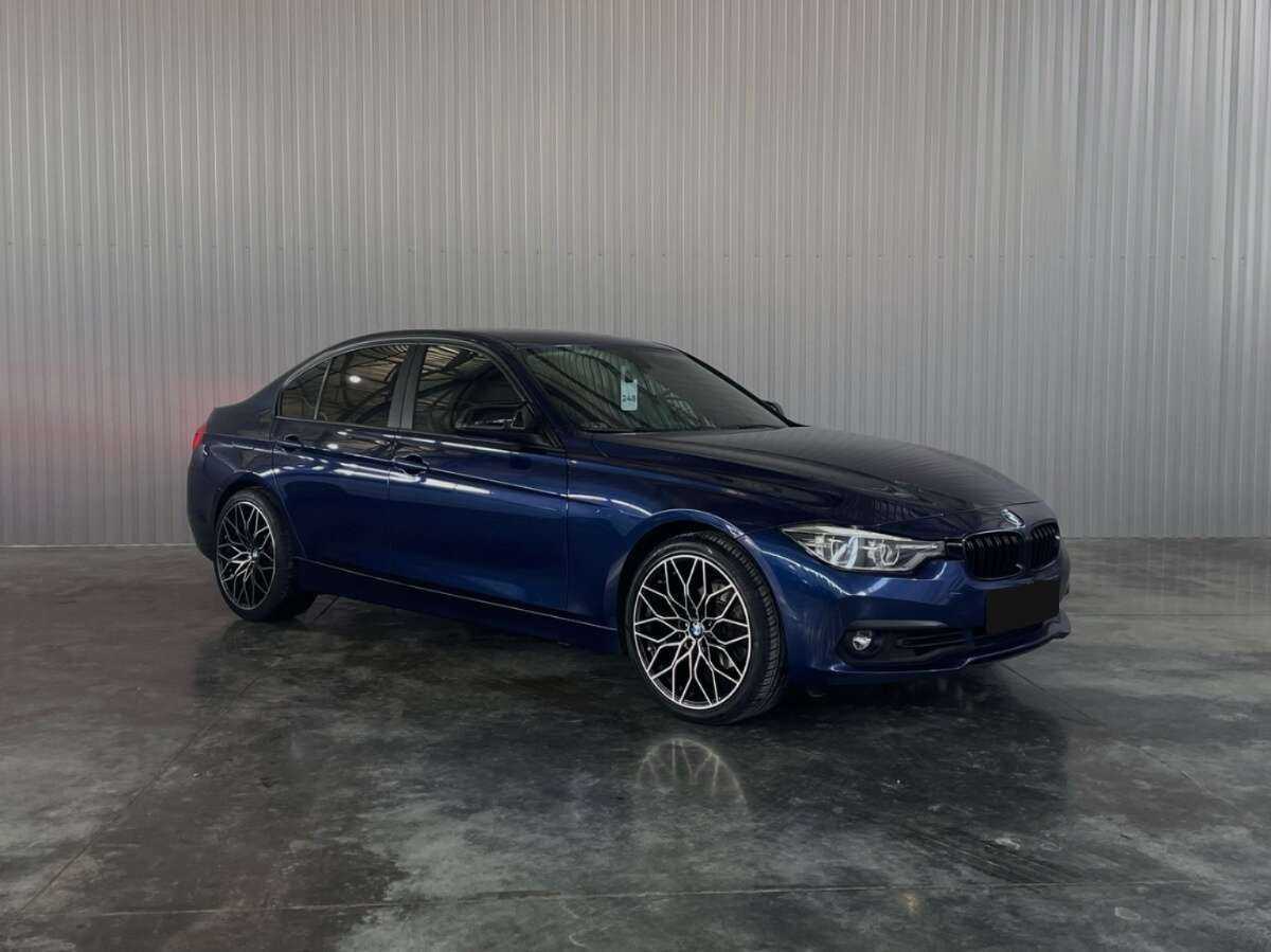 BMW 3 серии 320i xDrive, 2018 - фото №3