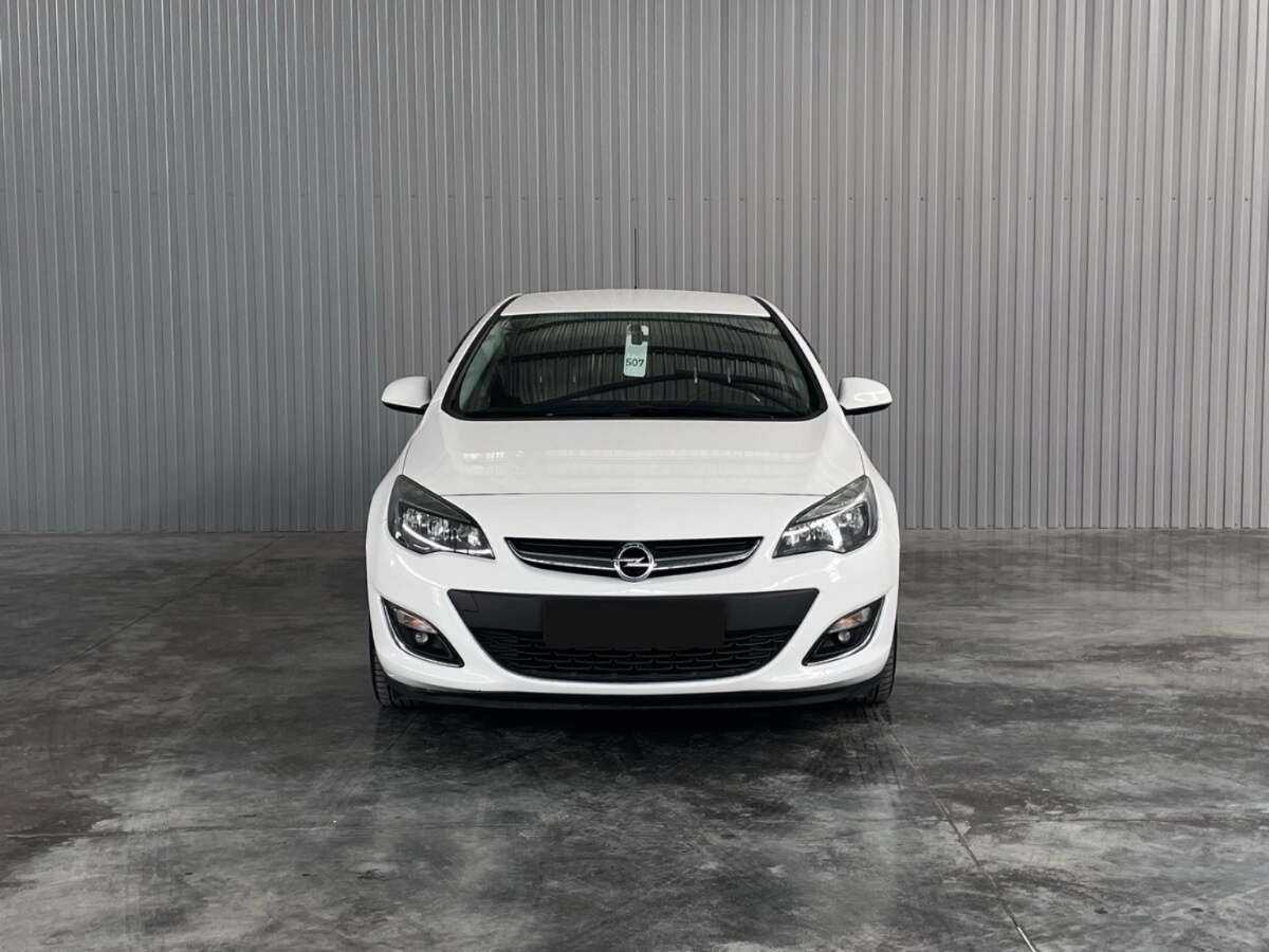 Opel Astra, 2014 - фото №2