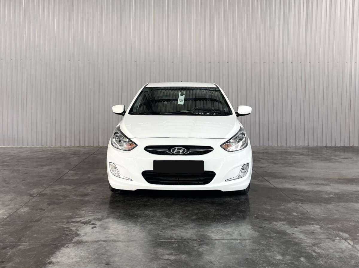 Hyundai Solaris, 2013 - фото №2