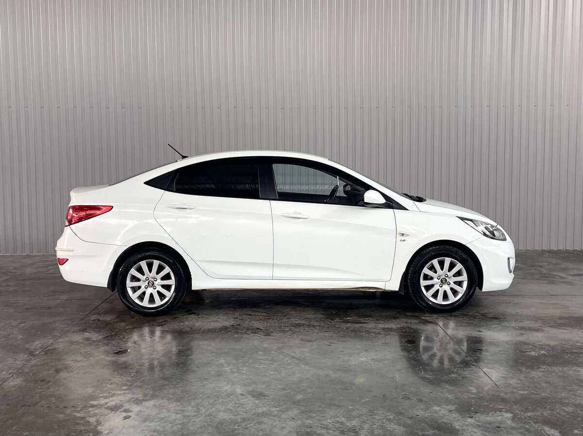 Hyundai Solaris, 2013 - фото №4