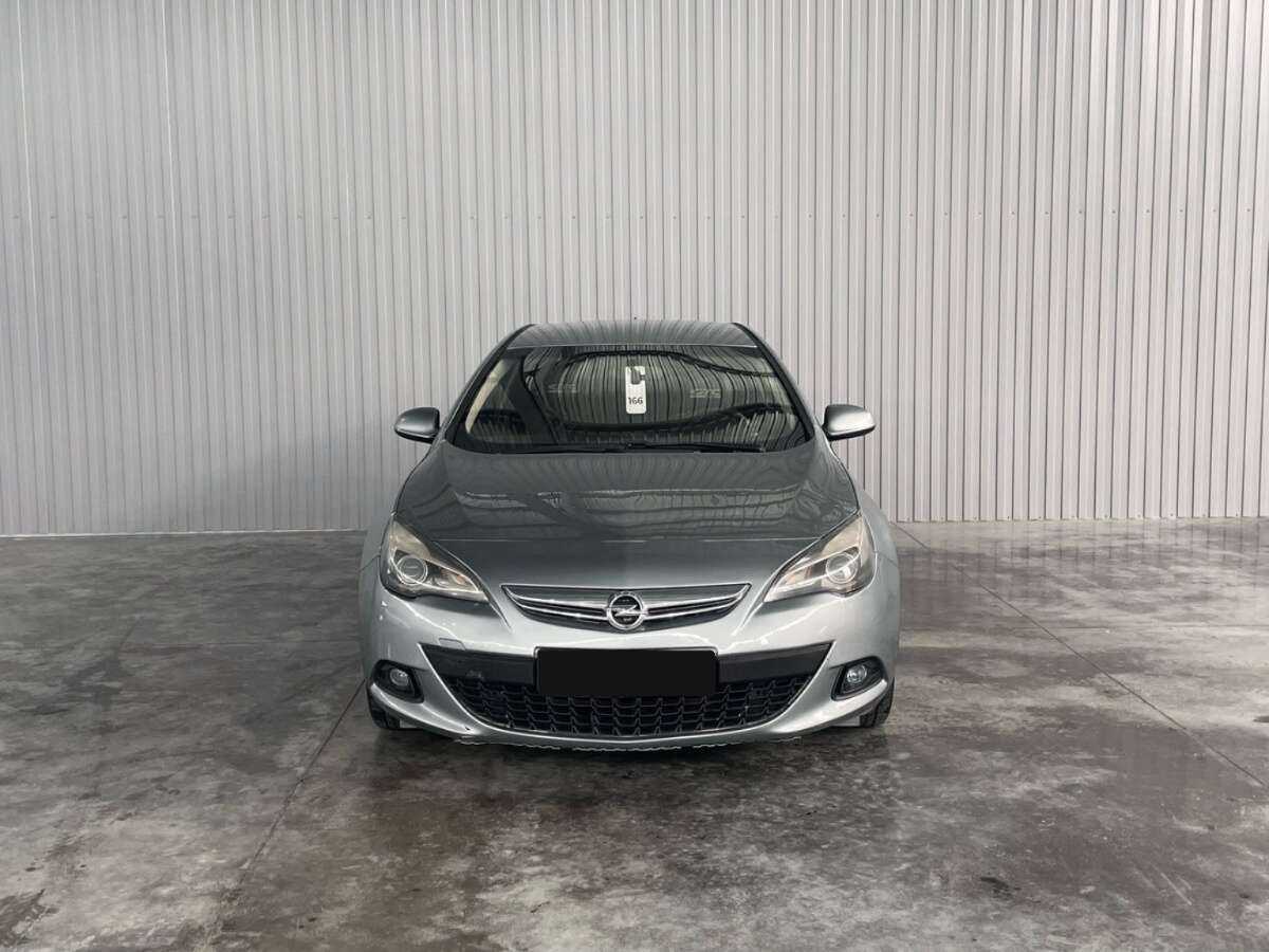 Opel Astra GTC, 2012 - фото №2