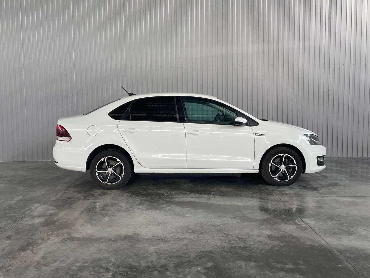Volkswagen Polo, 2018 - фото №4