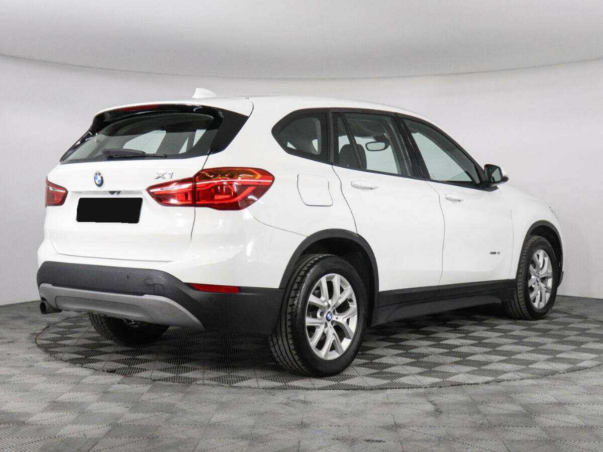 BMW X1 18i sDrive, 2017 - фото №2