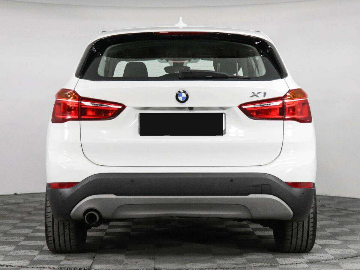 BMW X1 18i sDrive, 2017 - фото №4