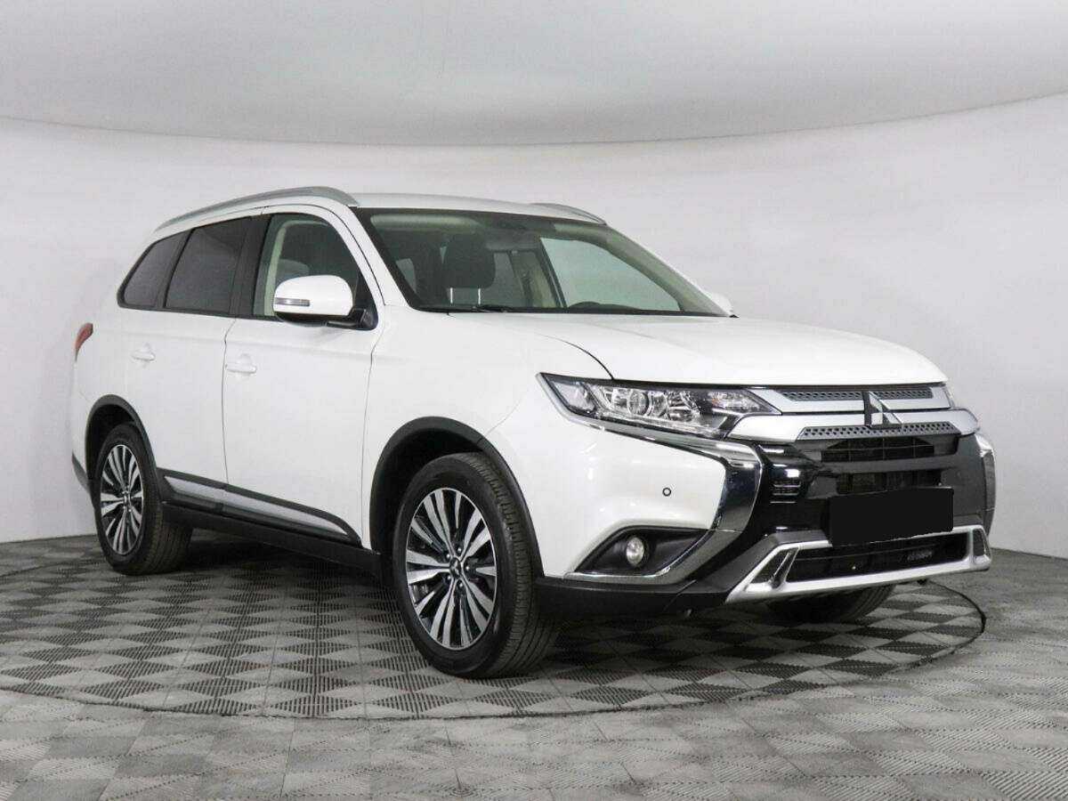 Mitsubishi Outlander, 2019 - фото №3