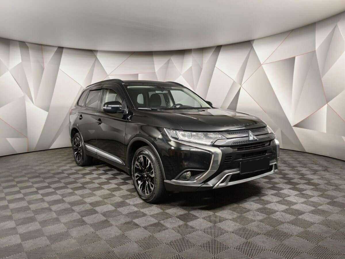 Mitsubishi Outlander, 2022 - фото №3