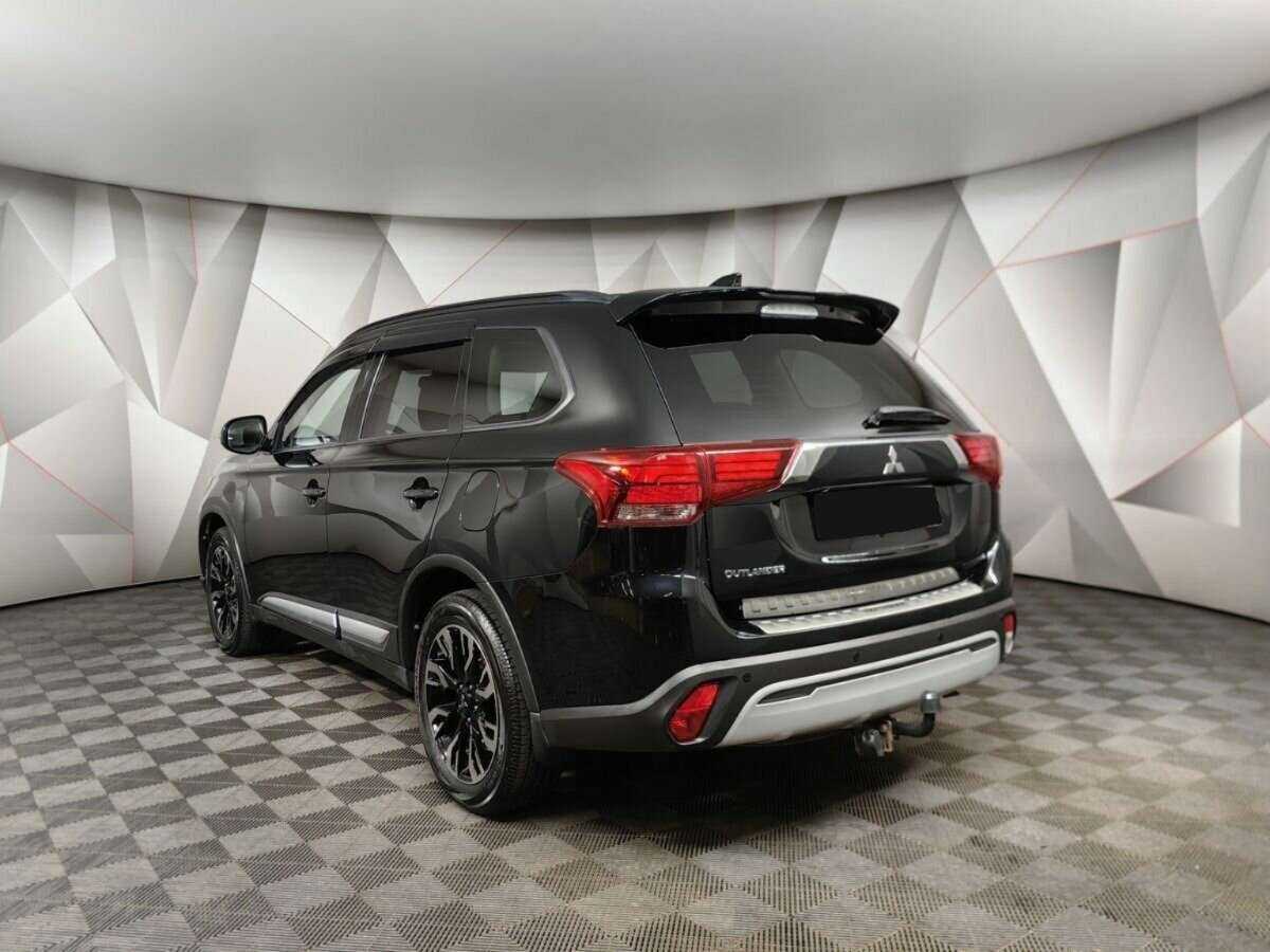Mitsubishi Outlander, 2022 - фото №4