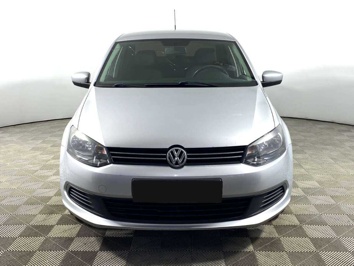 Volkswagen Polo, 2012 - фото №2