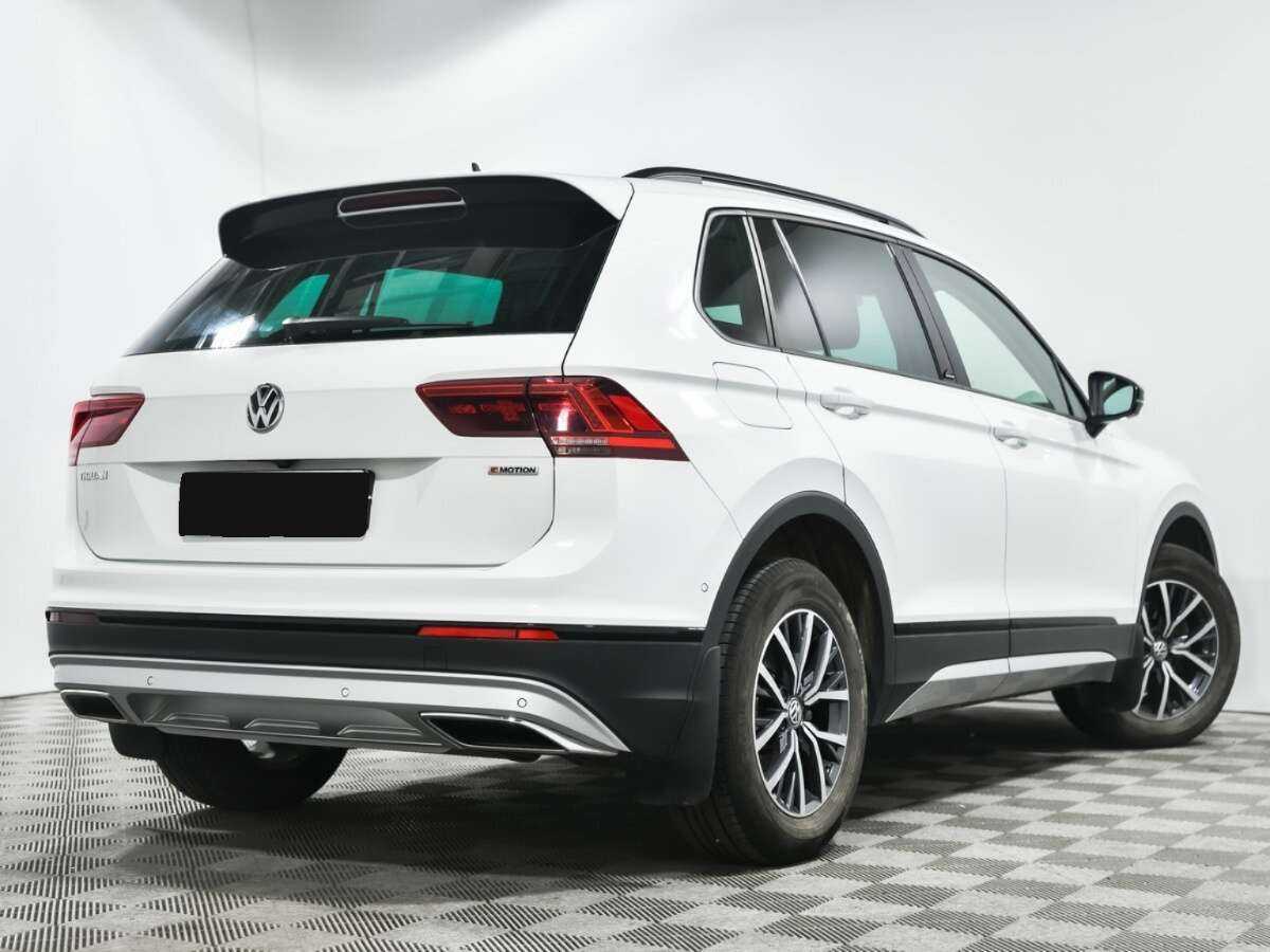 Volkswagen Tiguan, 2020 - фото №3