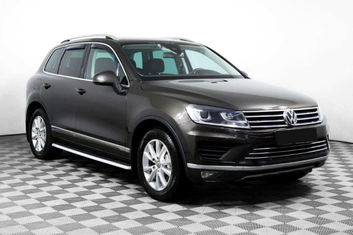 Volkswagen Touareg, 2015 - фото №3