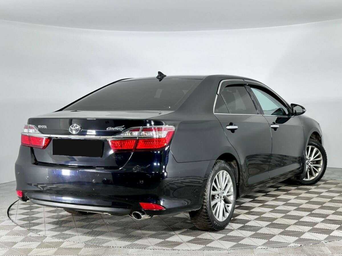 Toyota Camry, 2016 - фото №2