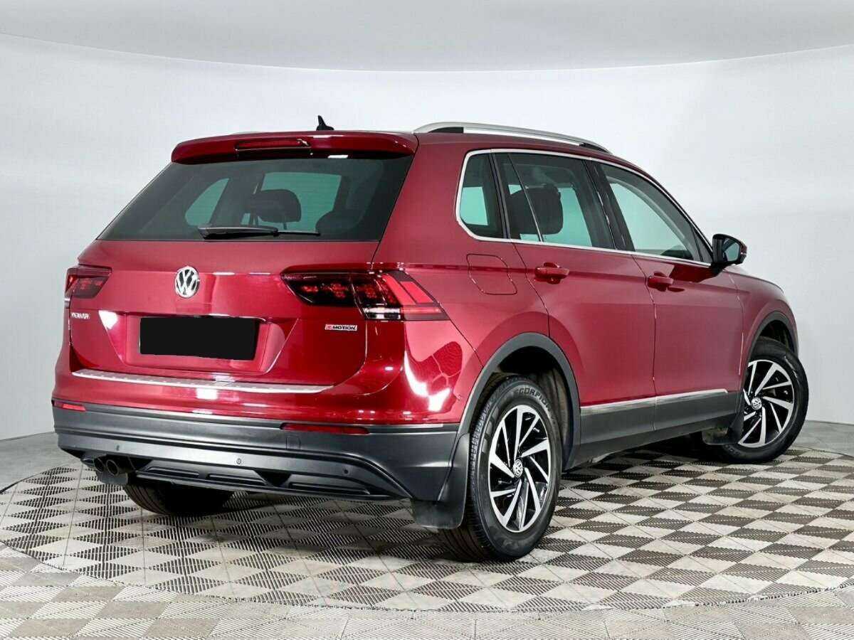 Volkswagen Tiguan, 2018 - фото №2
