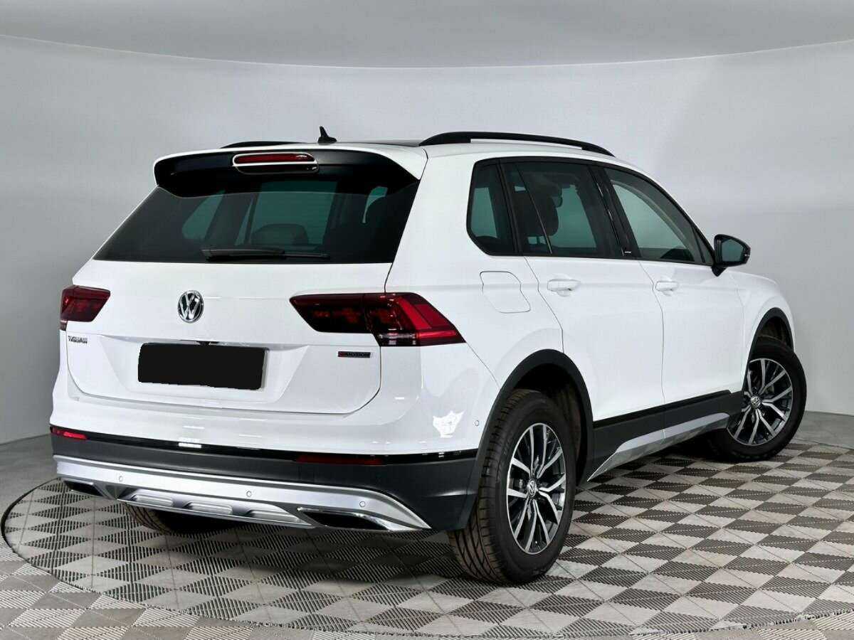 Volkswagen Tiguan, 2019 - фото №2