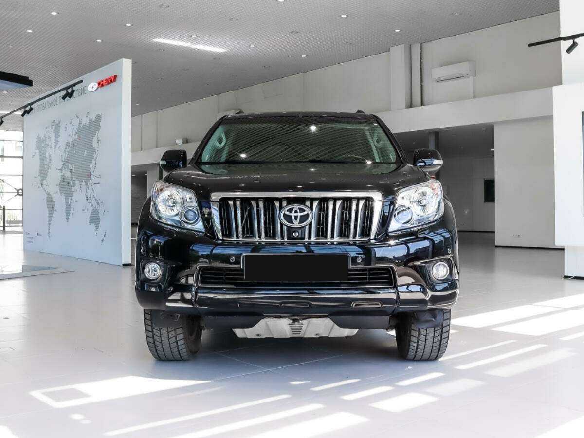 Toyota Land Cruiser Prado, 2012 - фото №2