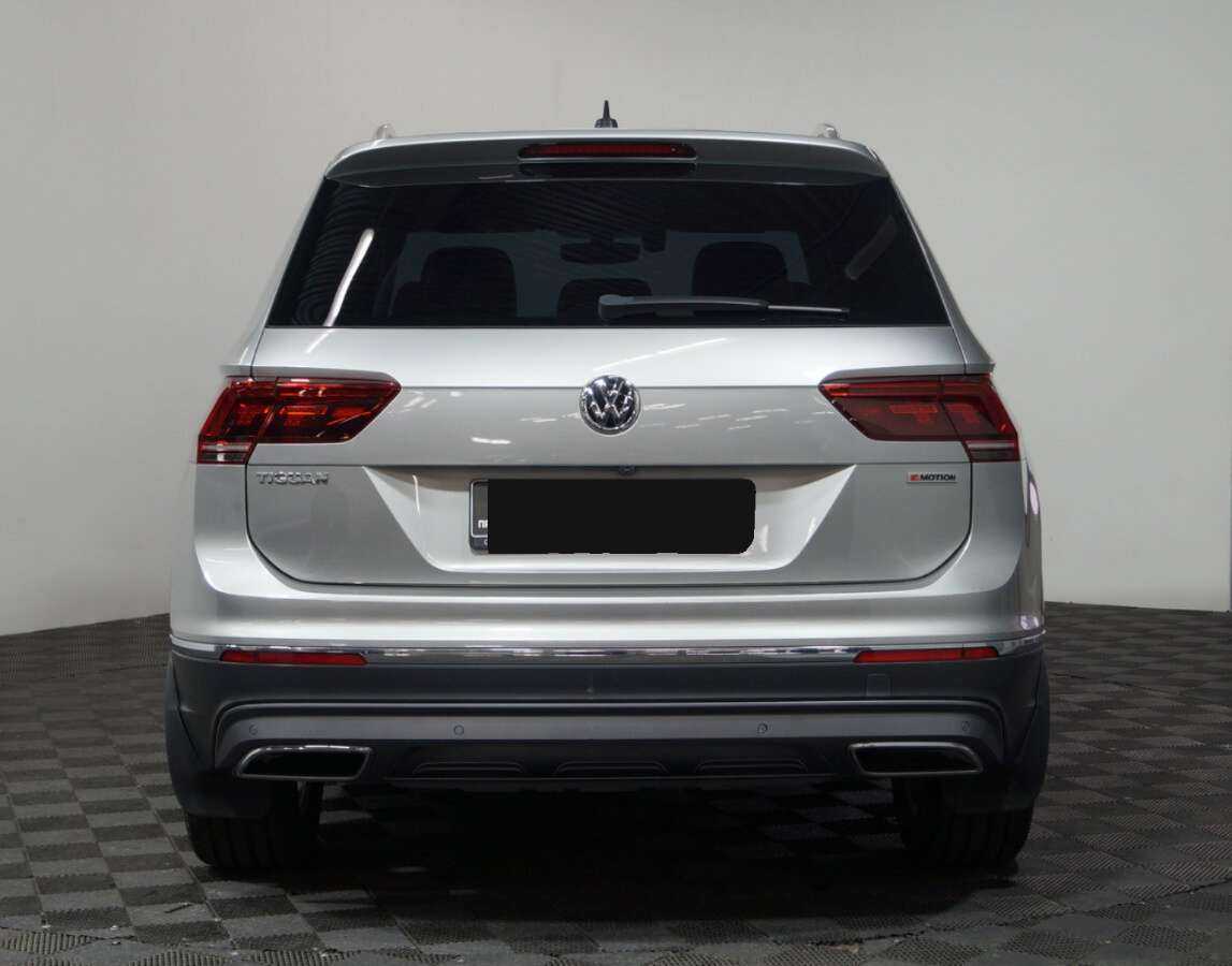 Volkswagen Tiguan, 2018 - фото №4