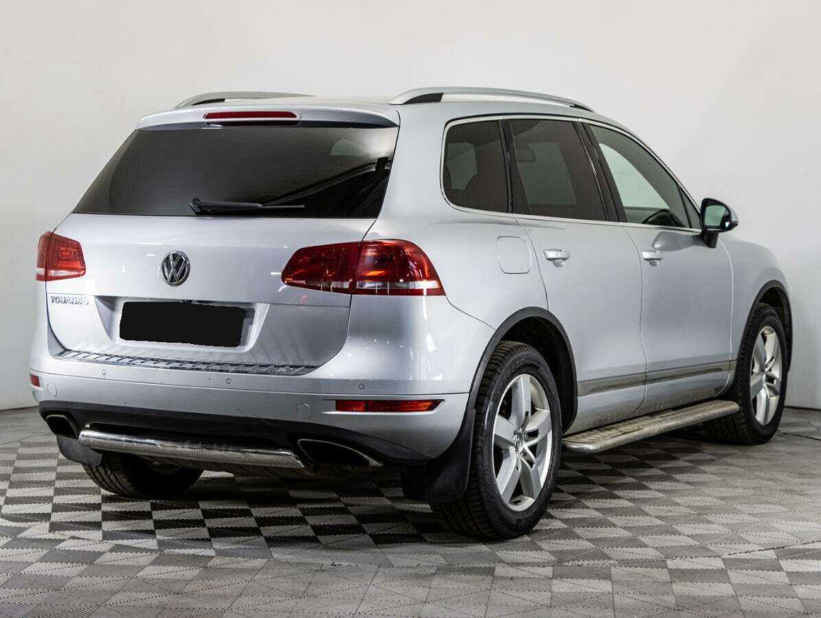 Volkswagen Touareg, 2012 - фото №4