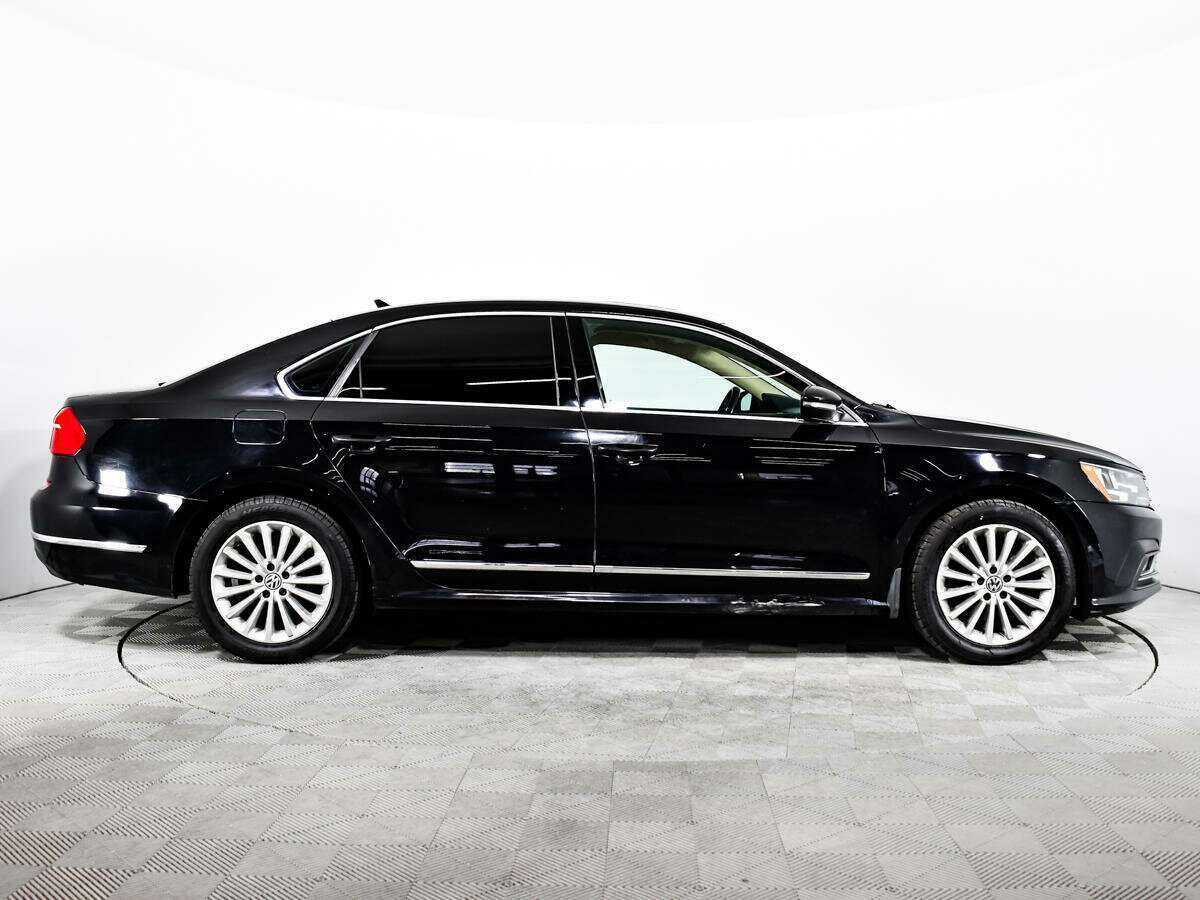 Volkswagen Passat, 2016 - фото №4