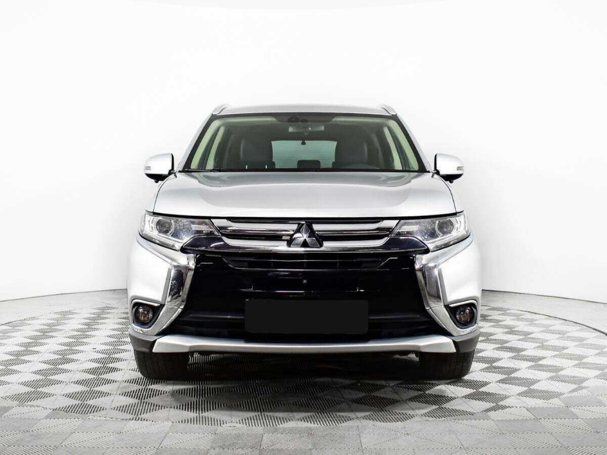 Mitsubishi Outlander, 2016 - фото №2