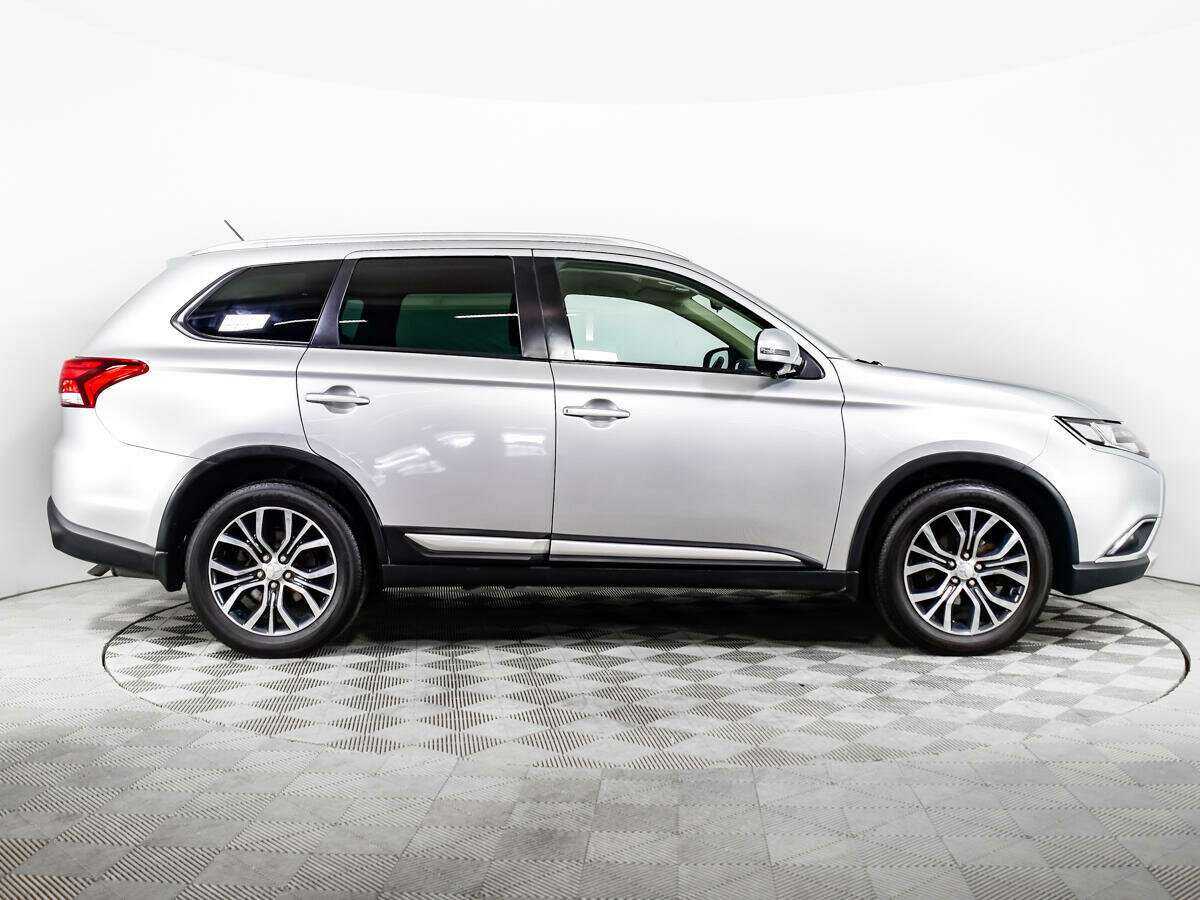 Mitsubishi Outlander, 2016 - фото №4