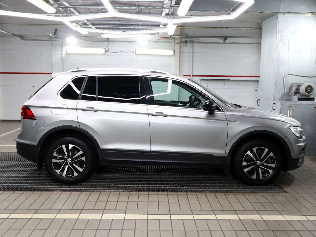Volkswagen Tiguan, 2019 - фото №3