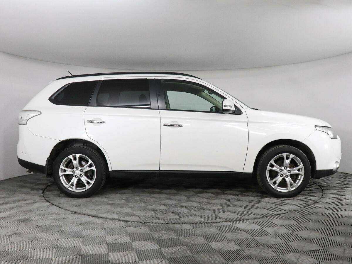 Mitsubishi Outlander, 2012 - фото №4