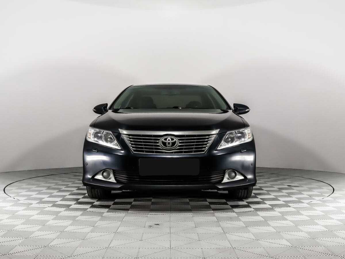 Toyota Camry, 2014 - фото №2