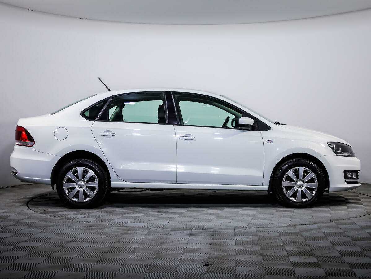 Volkswagen Polo, 2016 - фото №3