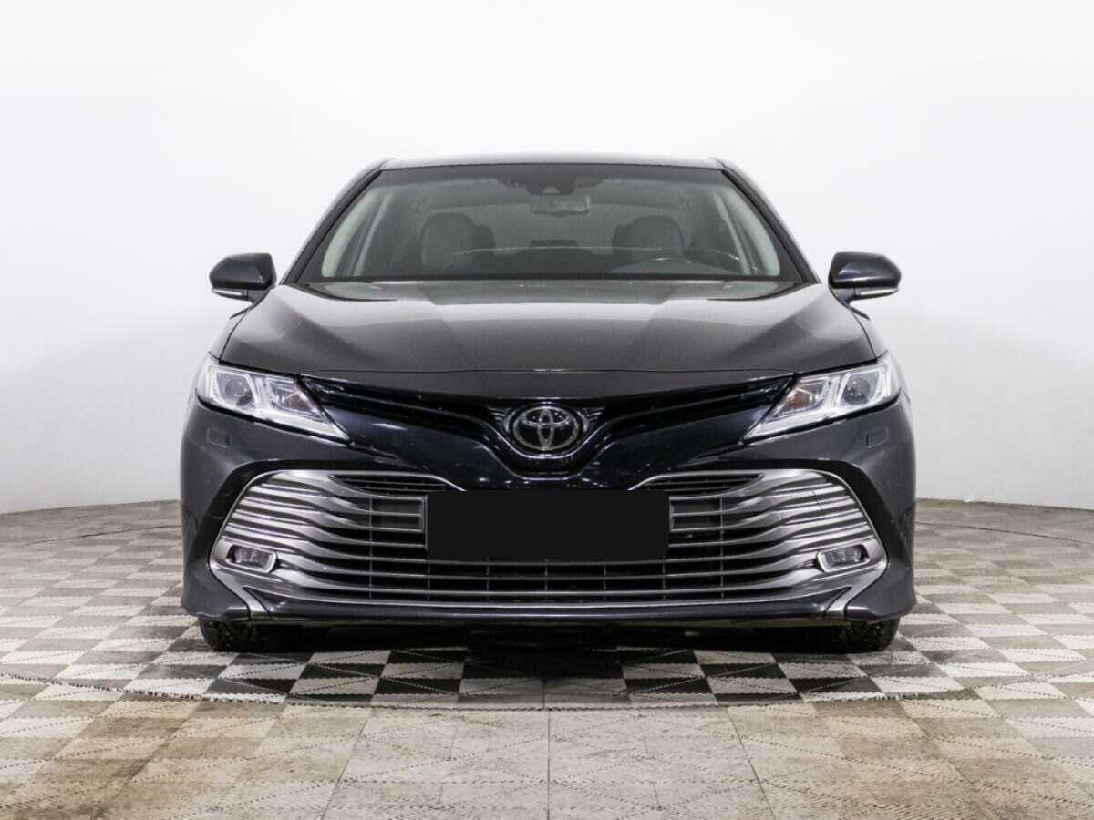 Toyota Camry, 2021 - фото №2