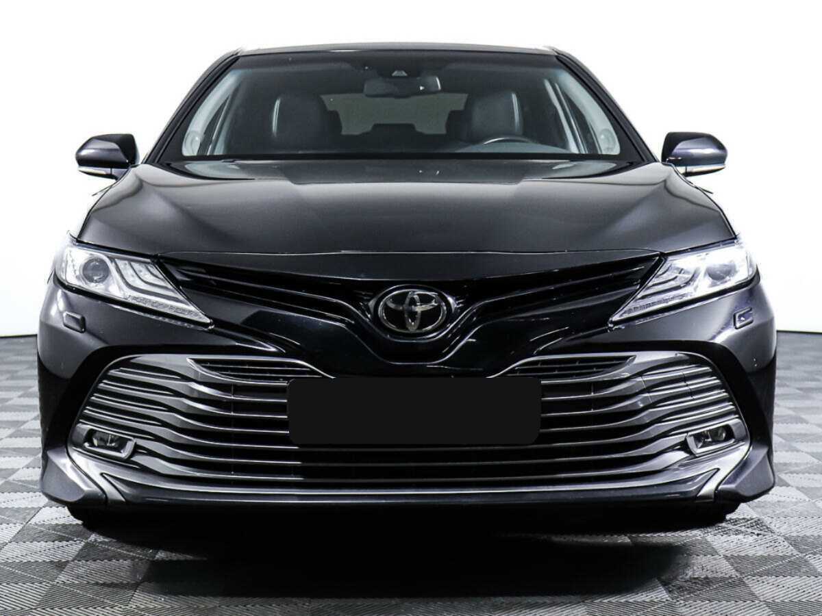 Toyota Camry, 2021 - фото №2