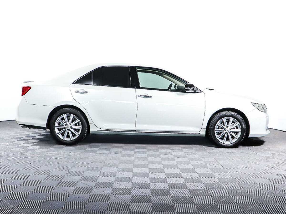 Toyota Camry, 2014 - фото №4