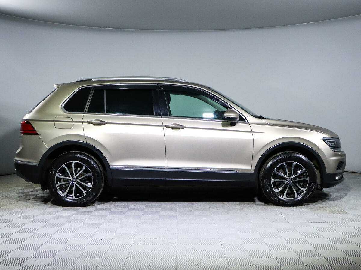 Volkswagen Tiguan, 2018 - фото №4