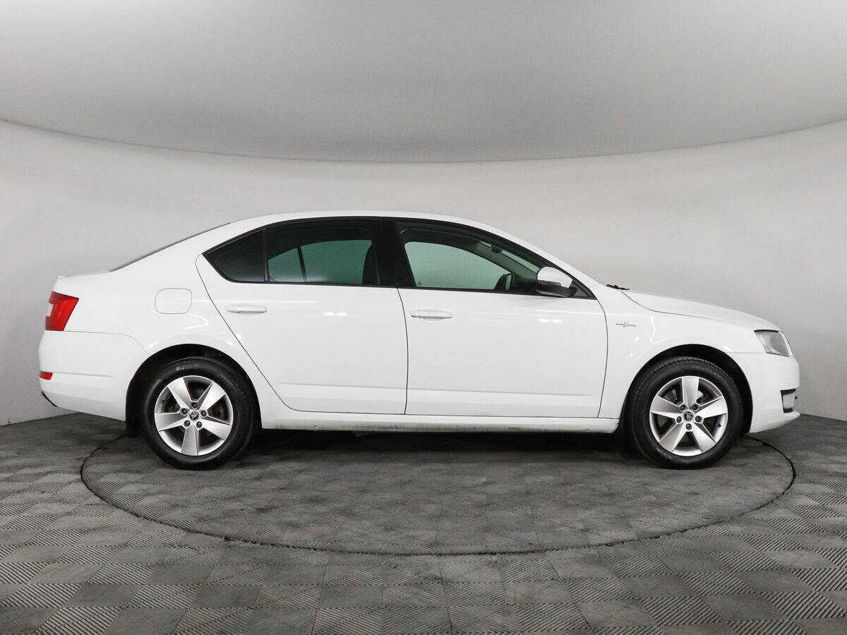 Skoda Octavia, 2015 - фото №4