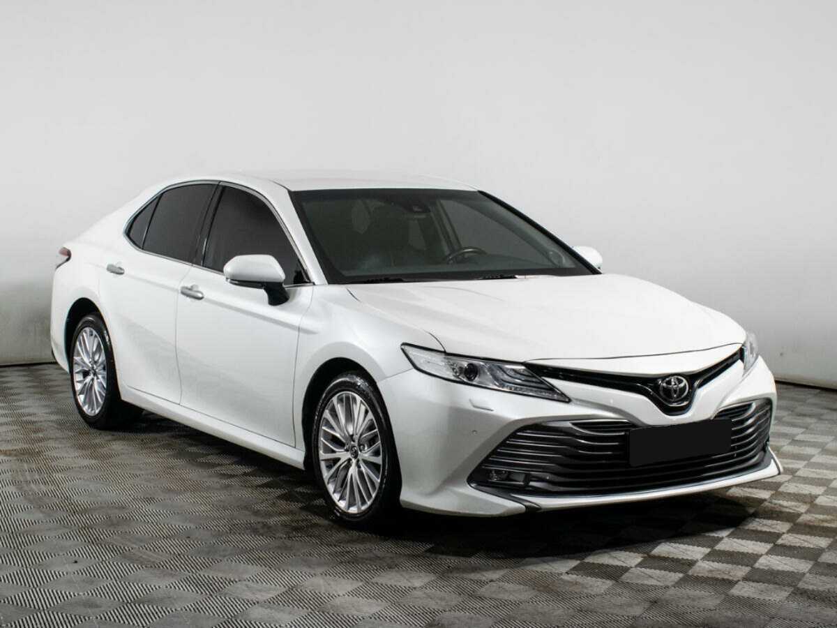 Toyota Camry, 2019 - фото №3
