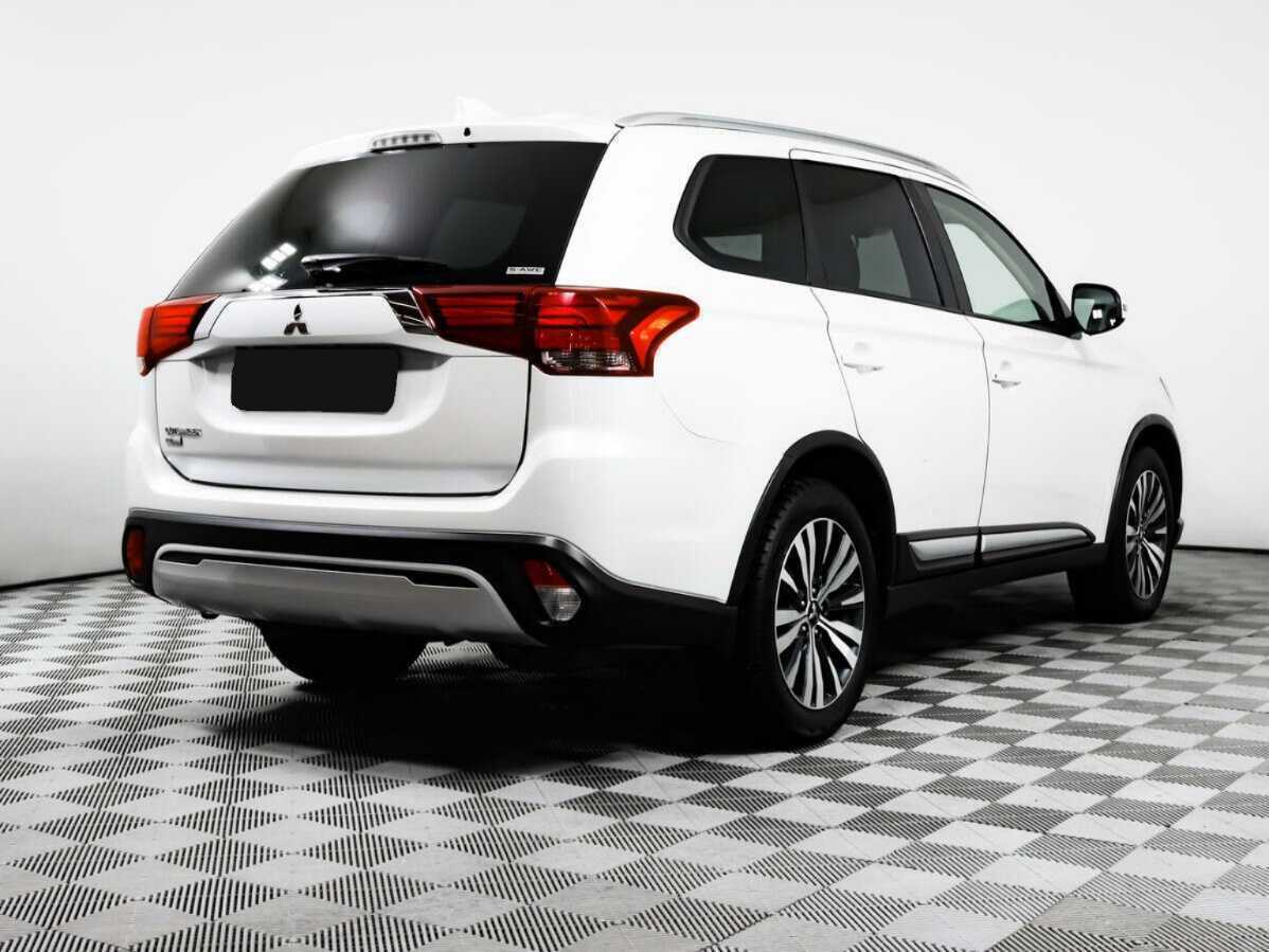 Mitsubishi Outlander, 2020 - фото №4