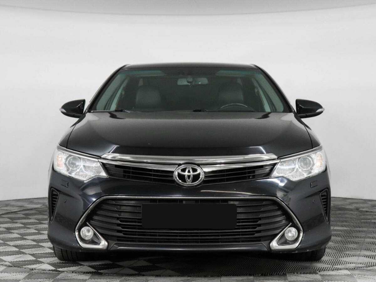 Toyota Camry, 2016 - фото №2